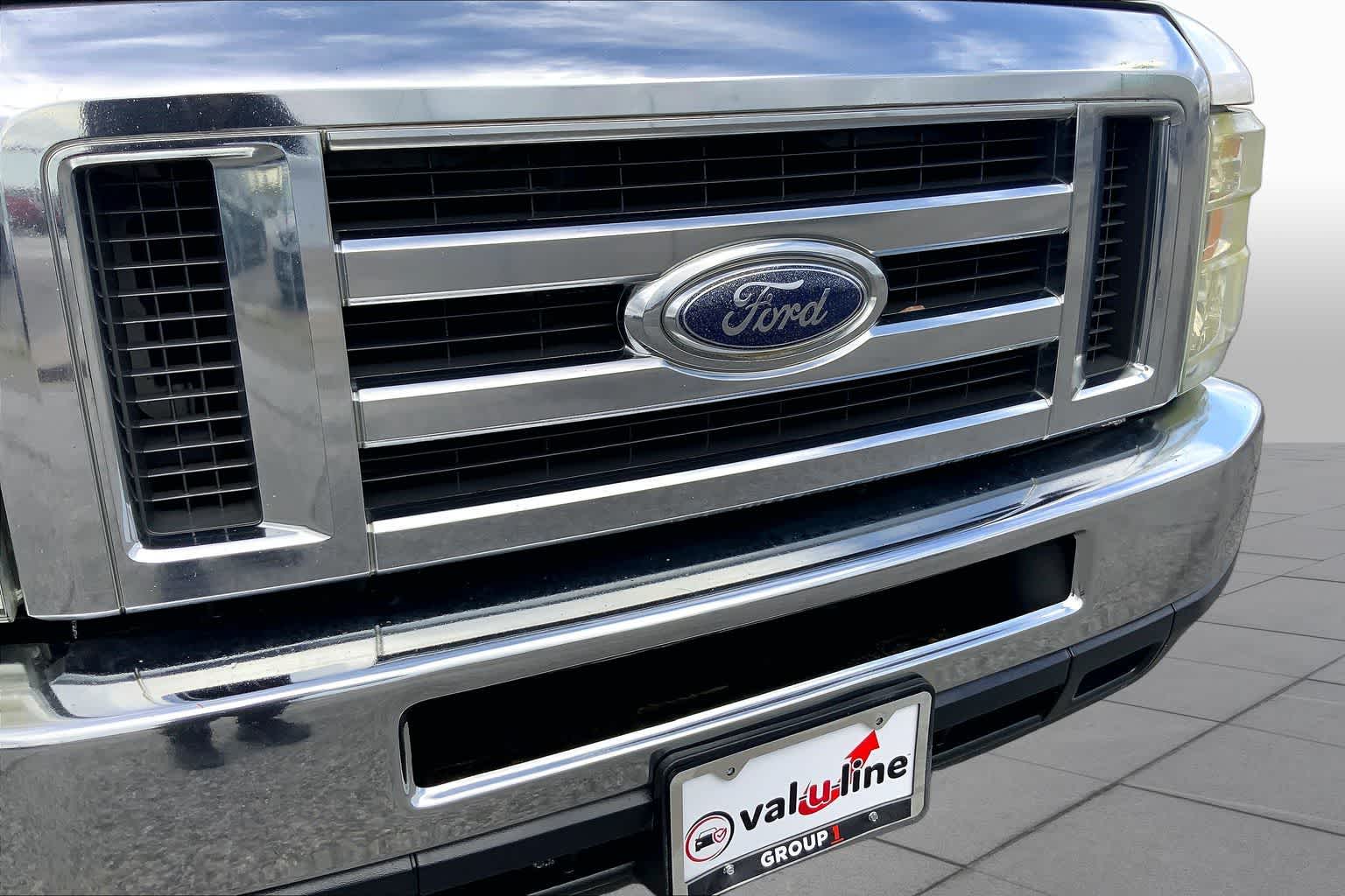 2014 Ford E-Series Wagon XLT Oxford White at Mac Haik Ford