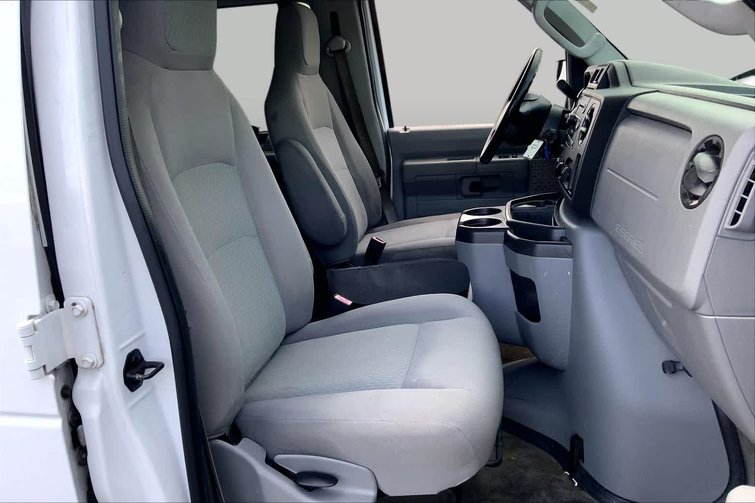 2014 Ford E-Series Wagon XLT Oxford White at Mac Haik Ford