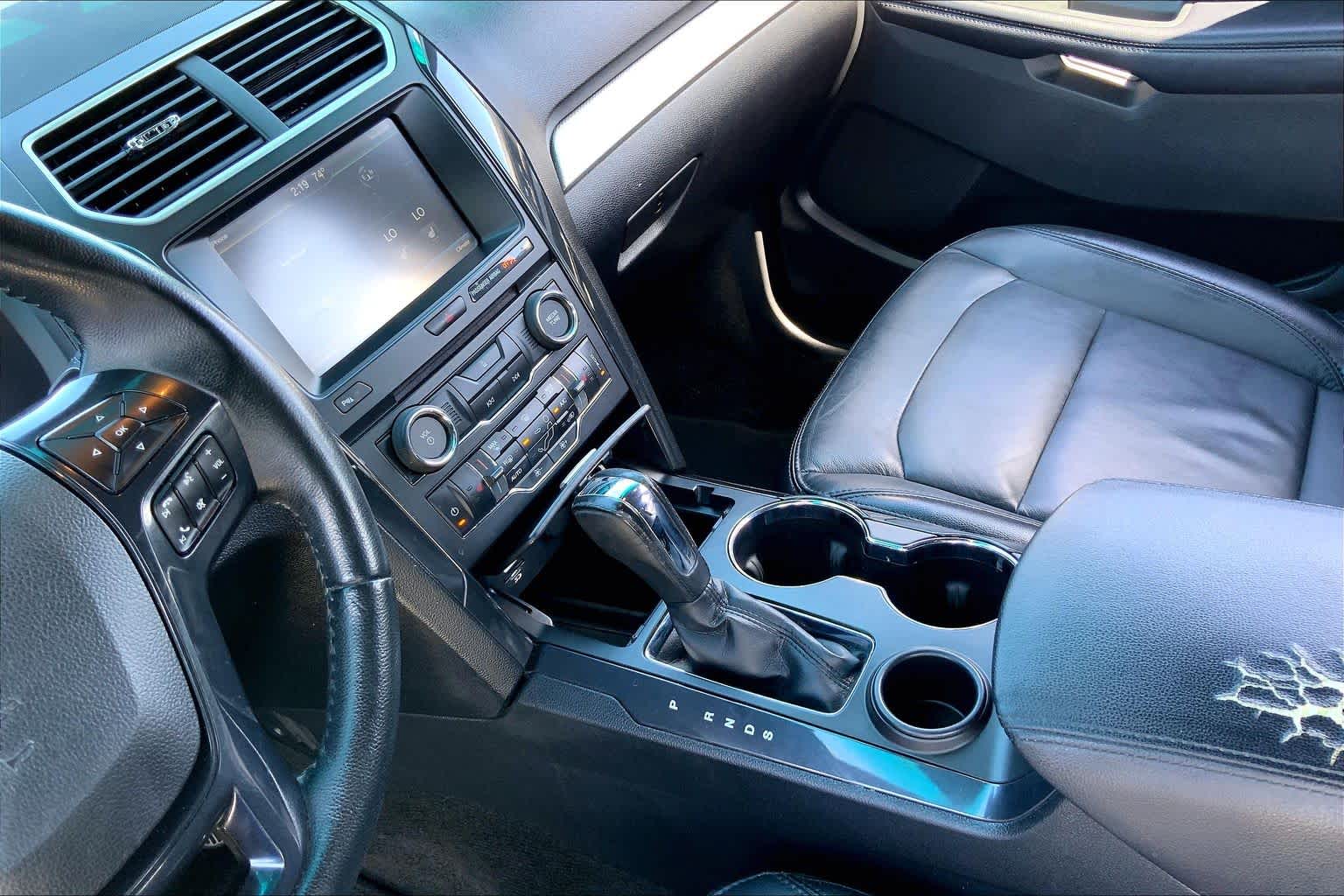 2016 Ford Explorer XLT Magnetic at Honda of Clear Lake