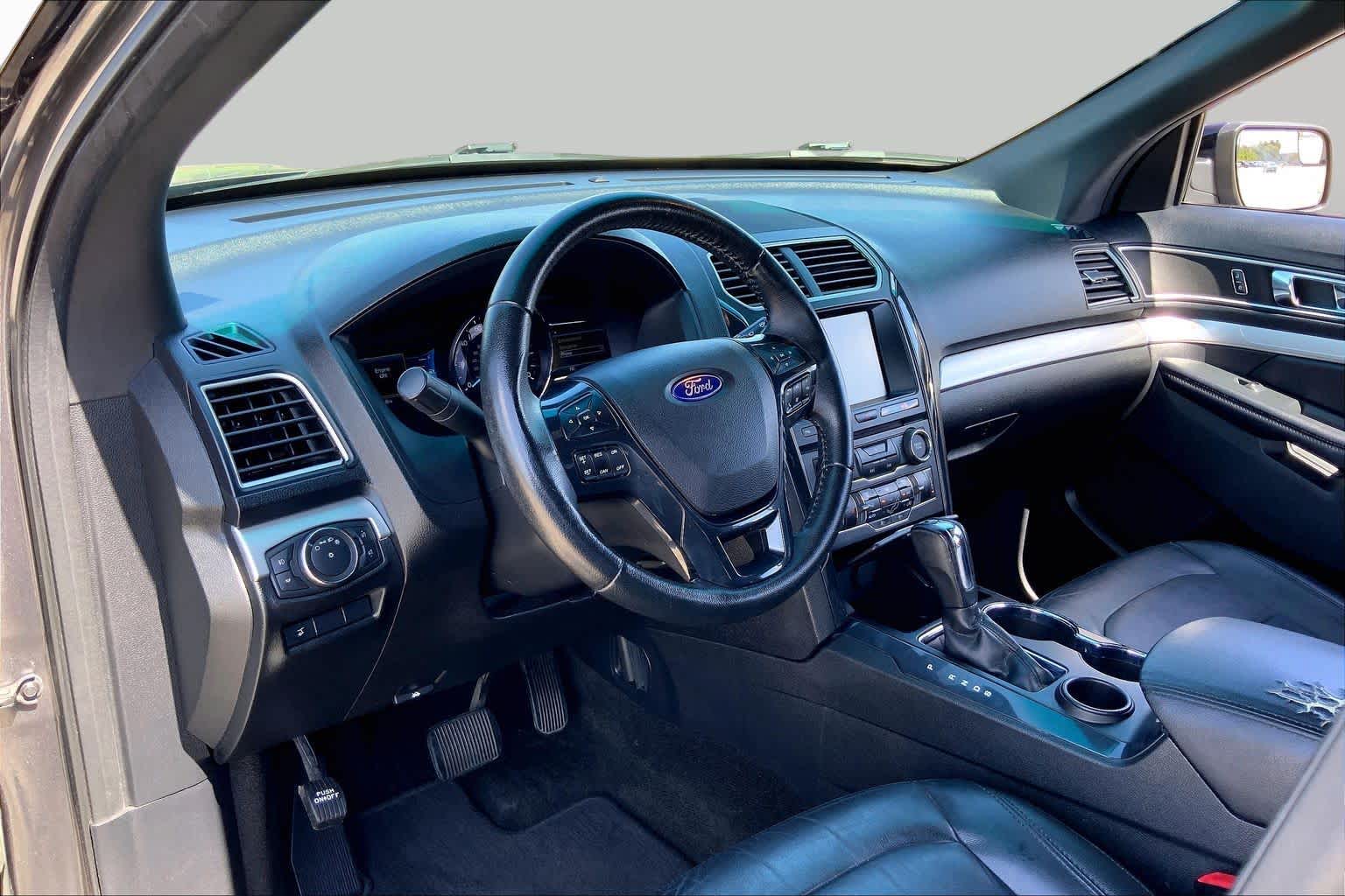 2016 Ford Explorer XLT Magnetic at Honda of Clear Lake
