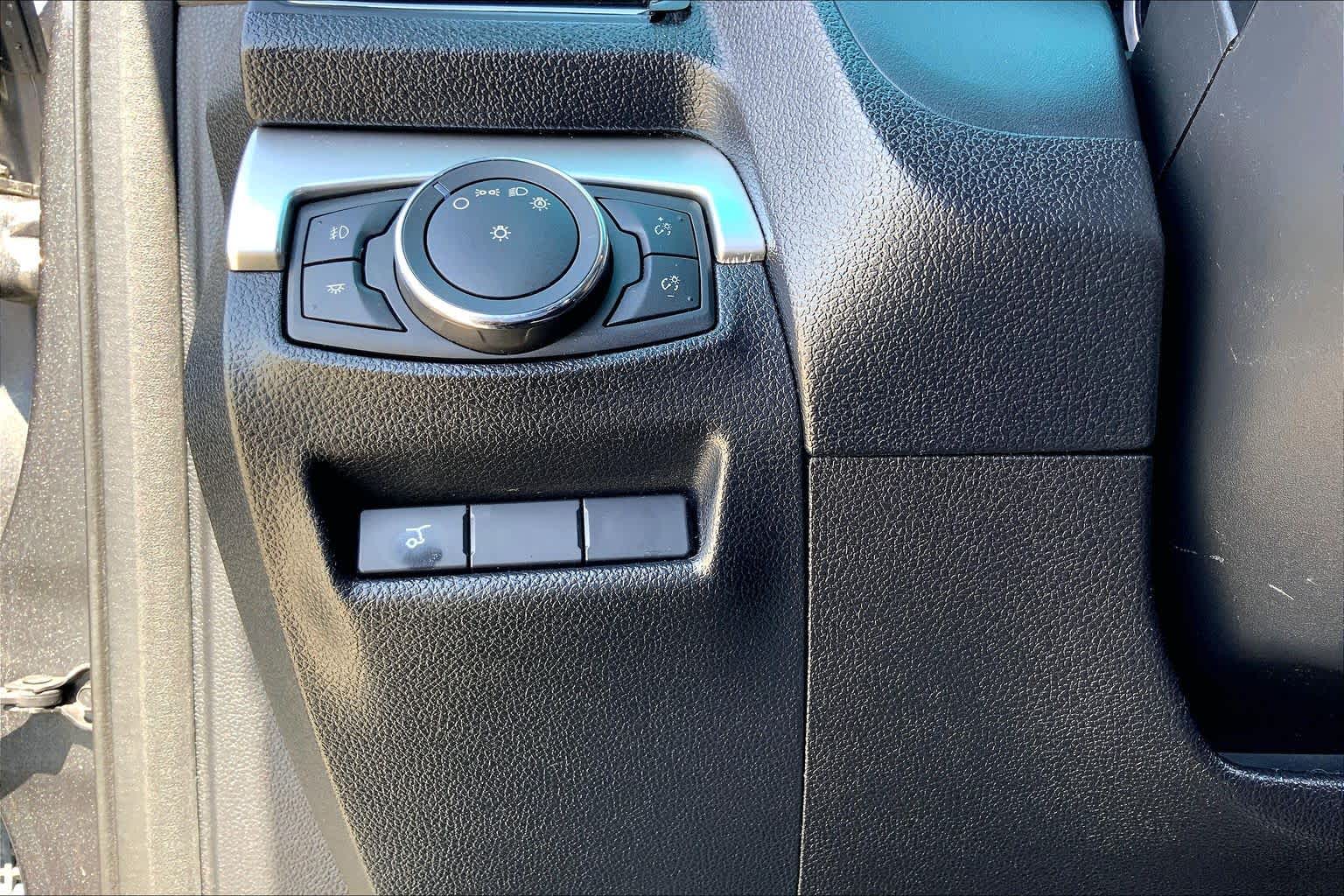2016 Ford Explorer XLT Magnetic at Honda of Clear Lake
