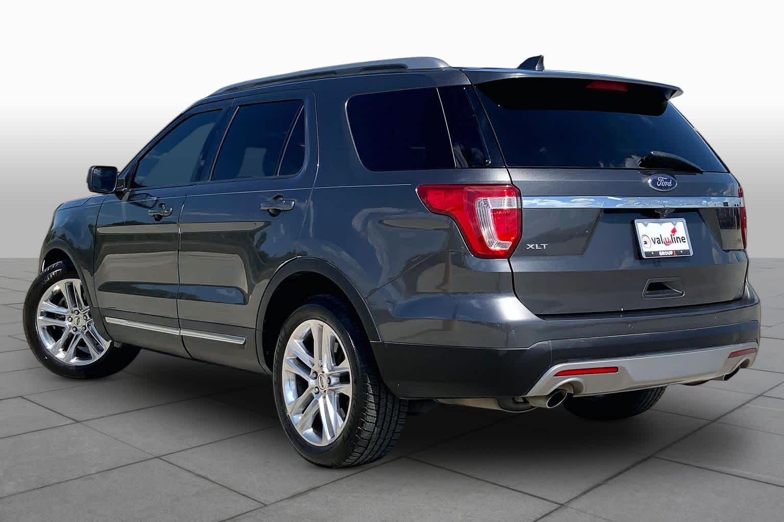 2016 Ford Explorer XLT Magnetic at Honda of Clear Lake