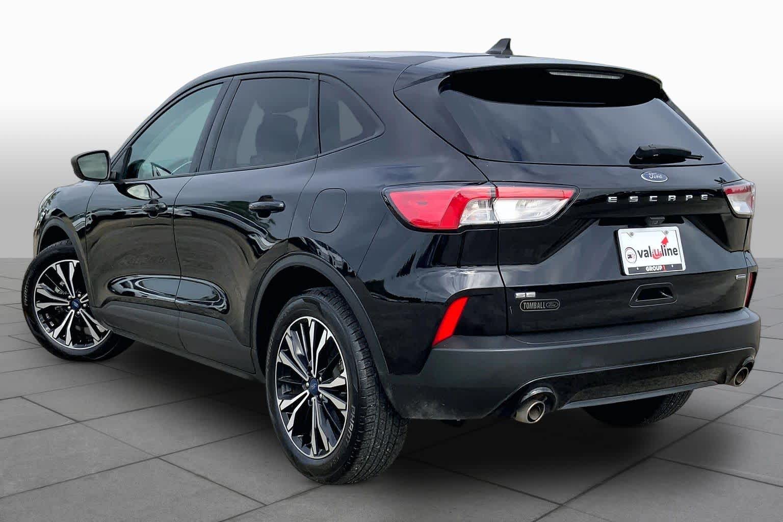 2021 Ford Escape photo 12 of 36