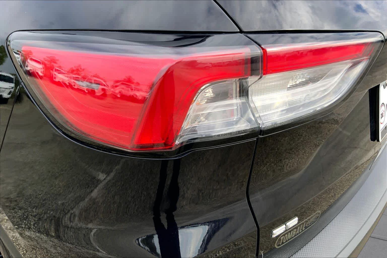 2021 Ford Escape photo 28 of 36