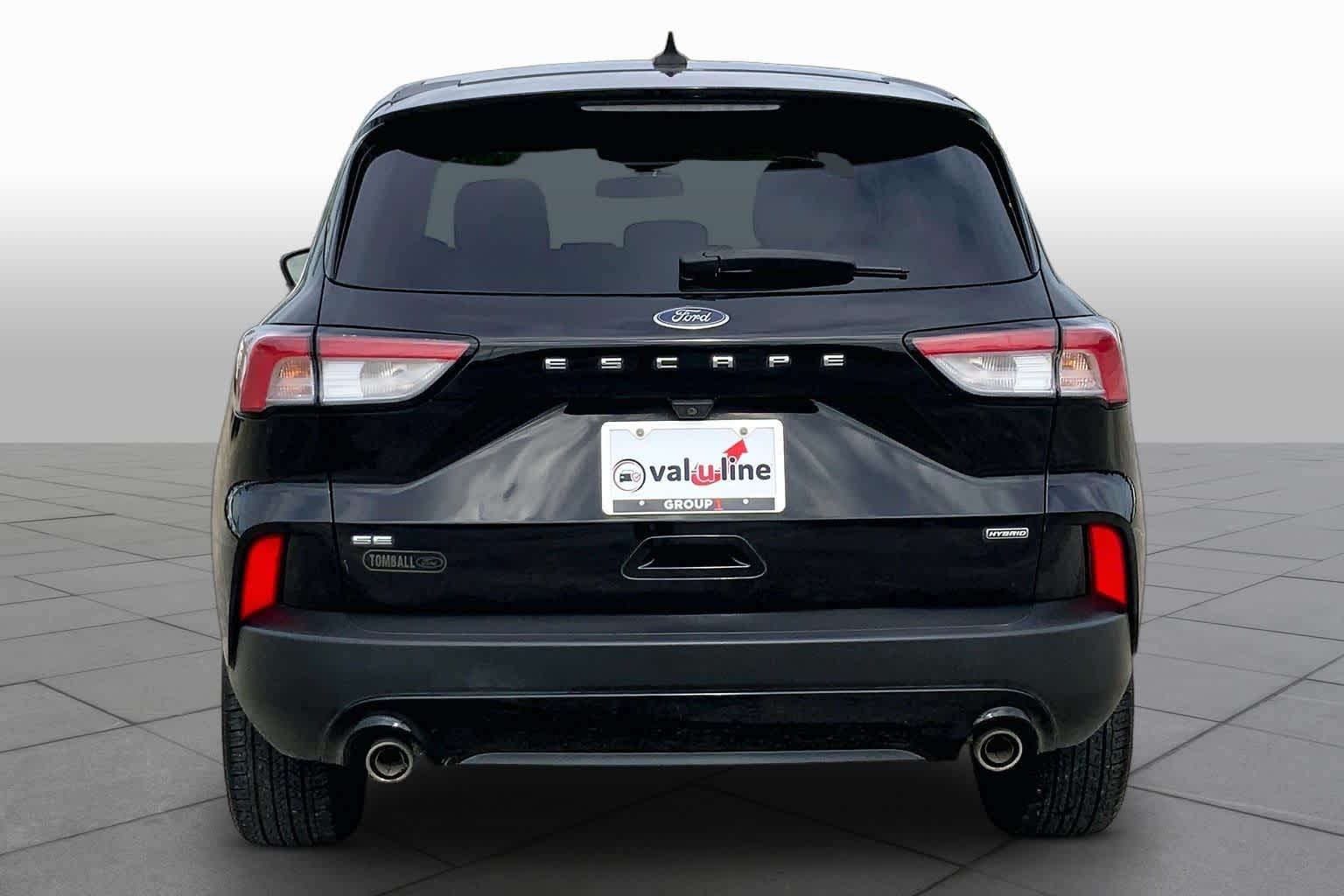 2021 Ford Escape photo 5 of 36