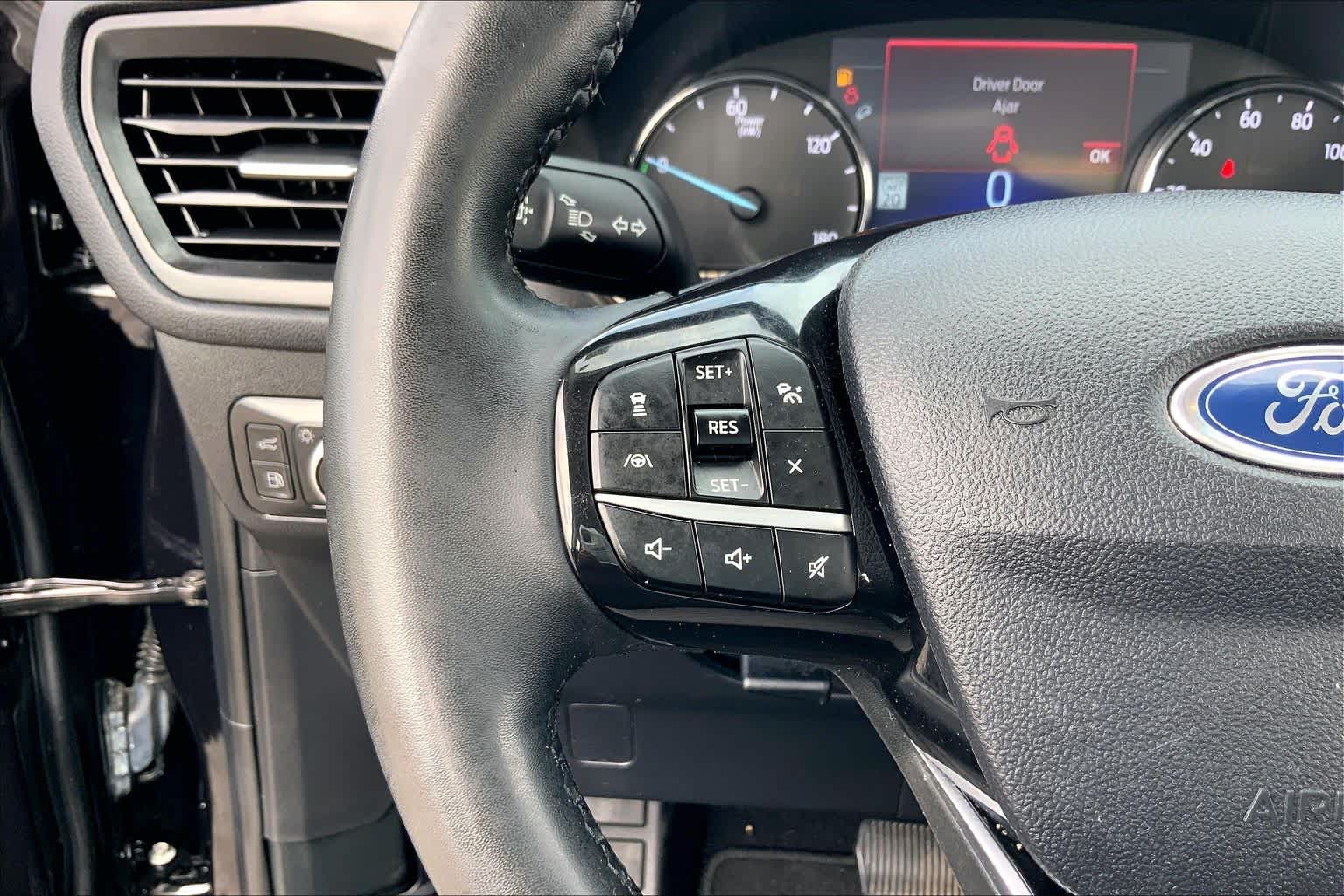 2021 Ford Escape photo 23 of 36