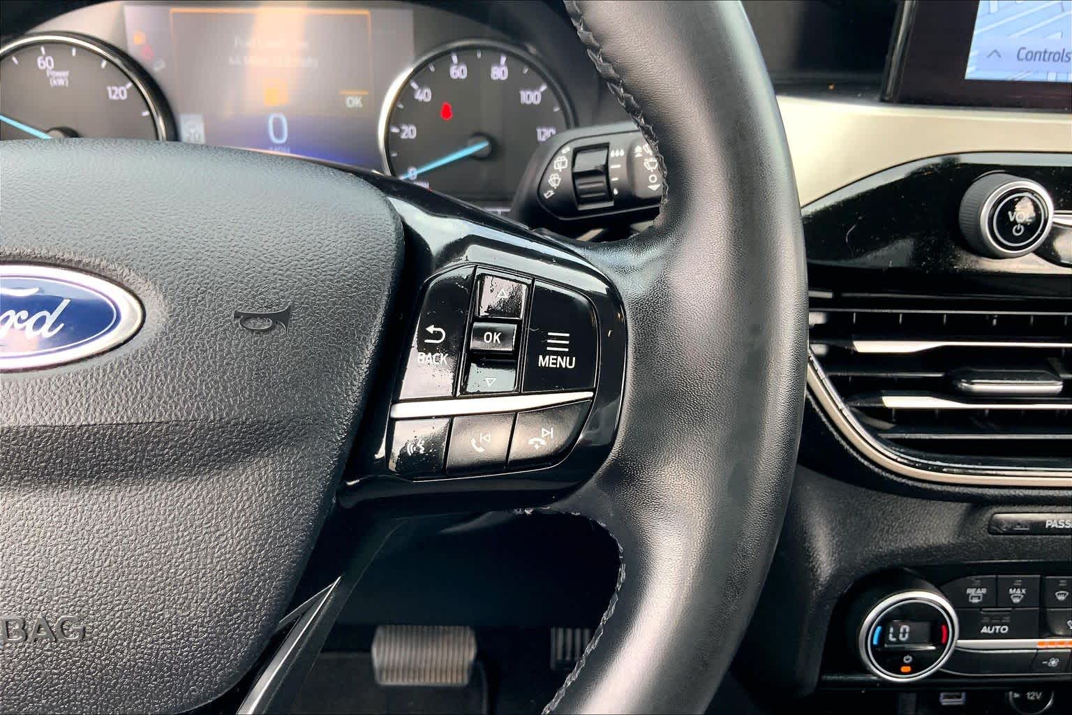 2021 Ford Escape photo 24 of 36