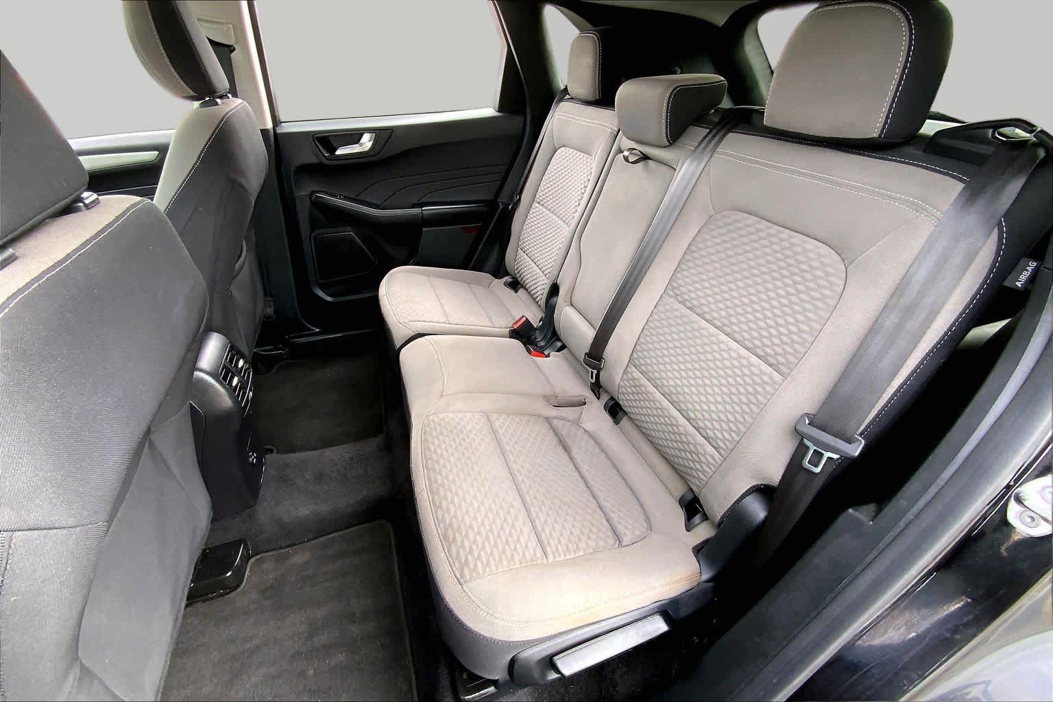 2021 Ford Escape photo 20 of 36