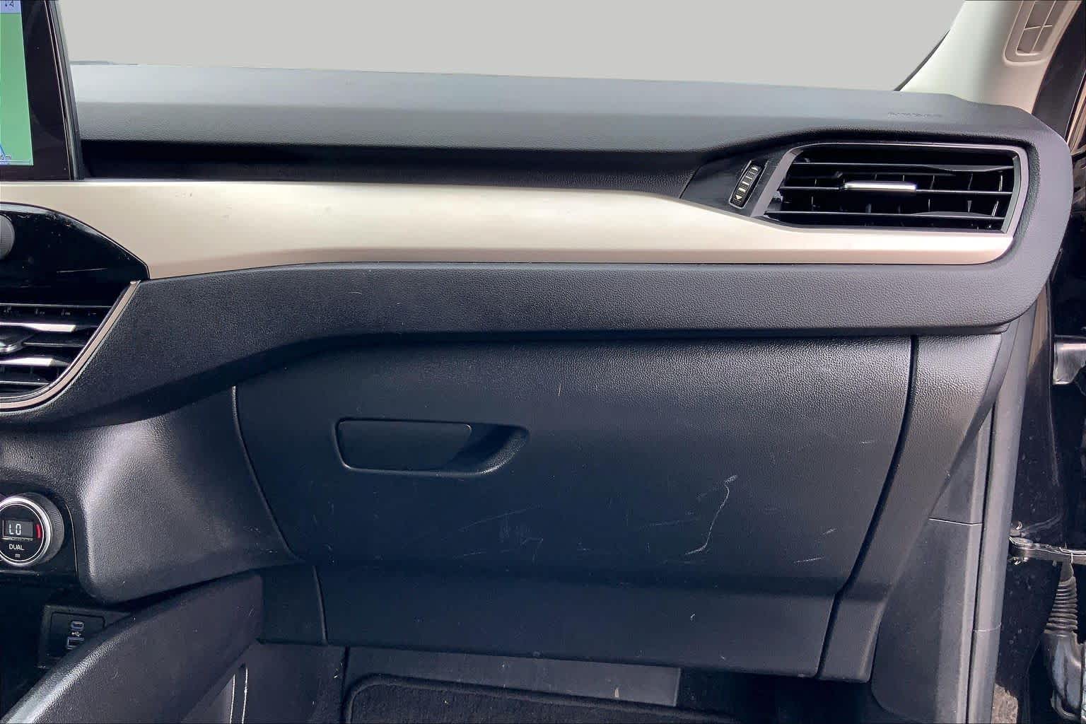 2021 Ford Escape photo 18 of 36