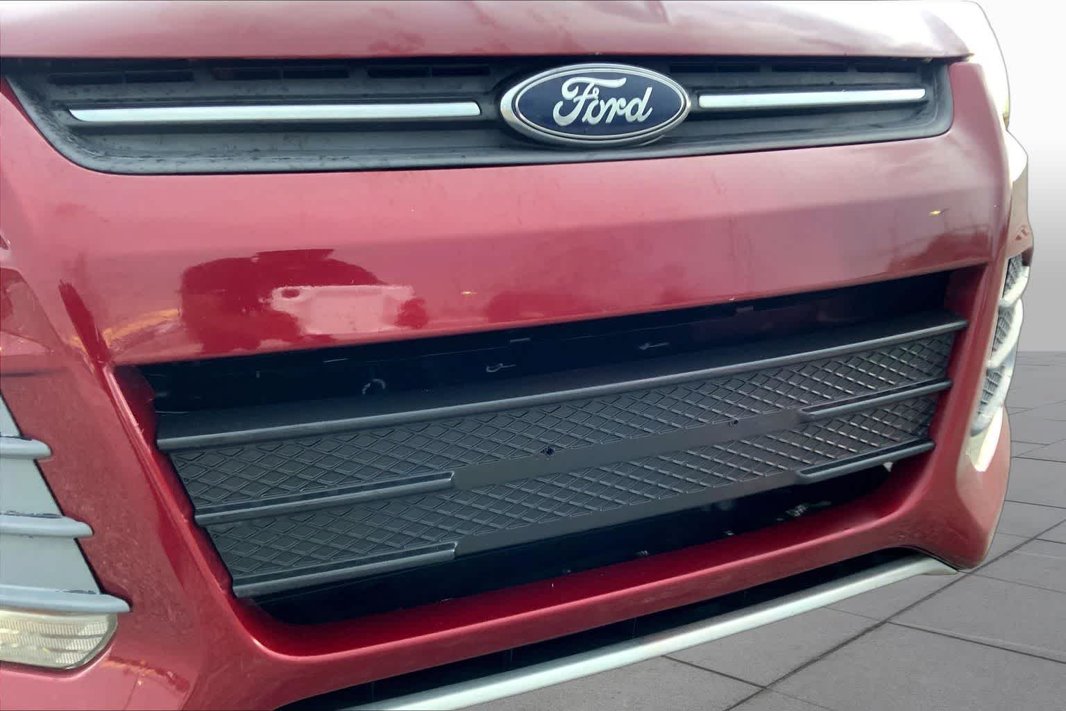 2016 Ford Escape SE Ruby Red Metallic Tinted Clearcoat at AutoNation USA Katy