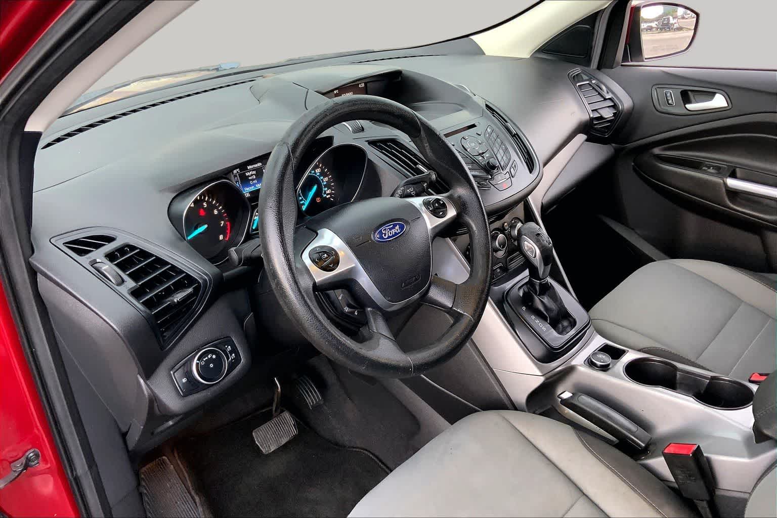 2016 Ford Escape SE Ruby Red Metallic Tinted Clearcoat at AutoNation USA Katy