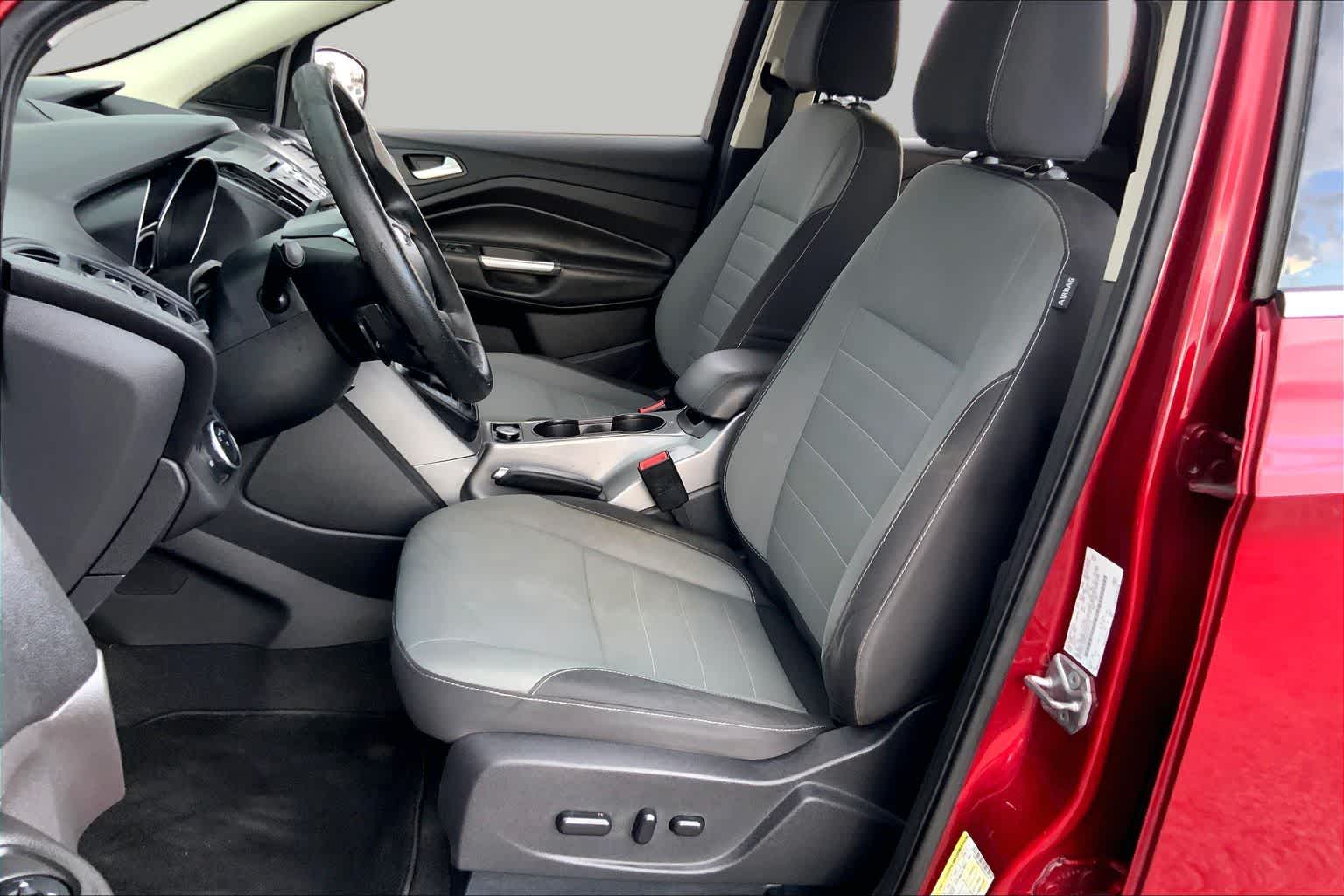 2016 Ford Escape SE Ruby Red Metallic Tinted Clearcoat at AutoNation USA Katy