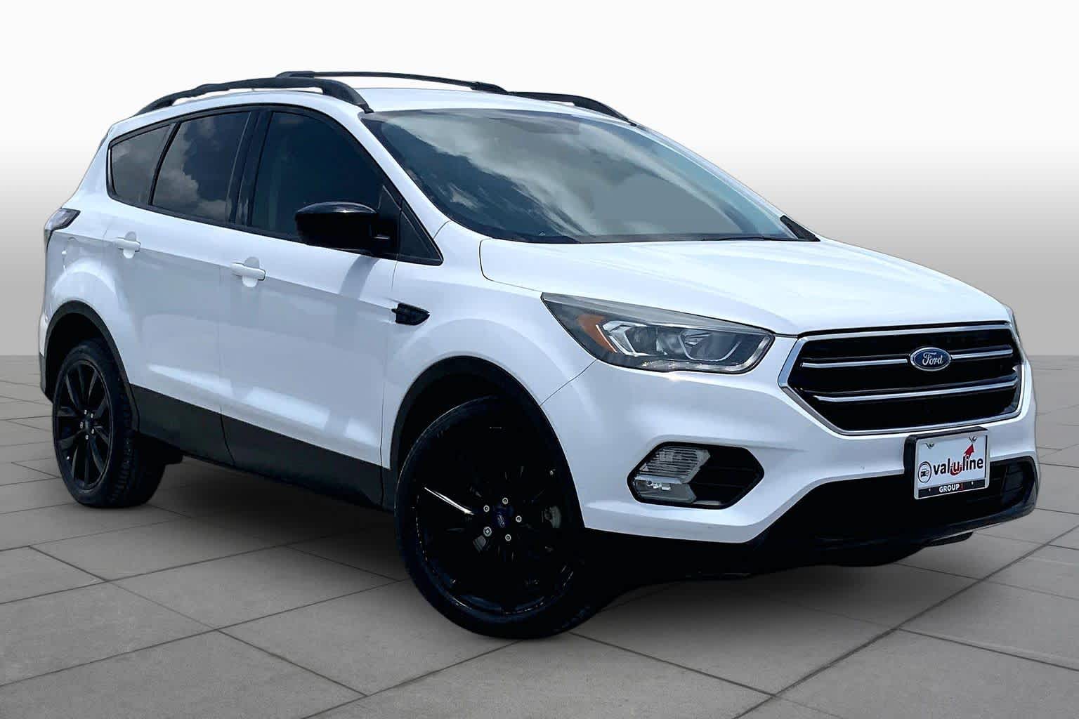 2017 Ford Escape SE Oxford White at Tomball Ford
