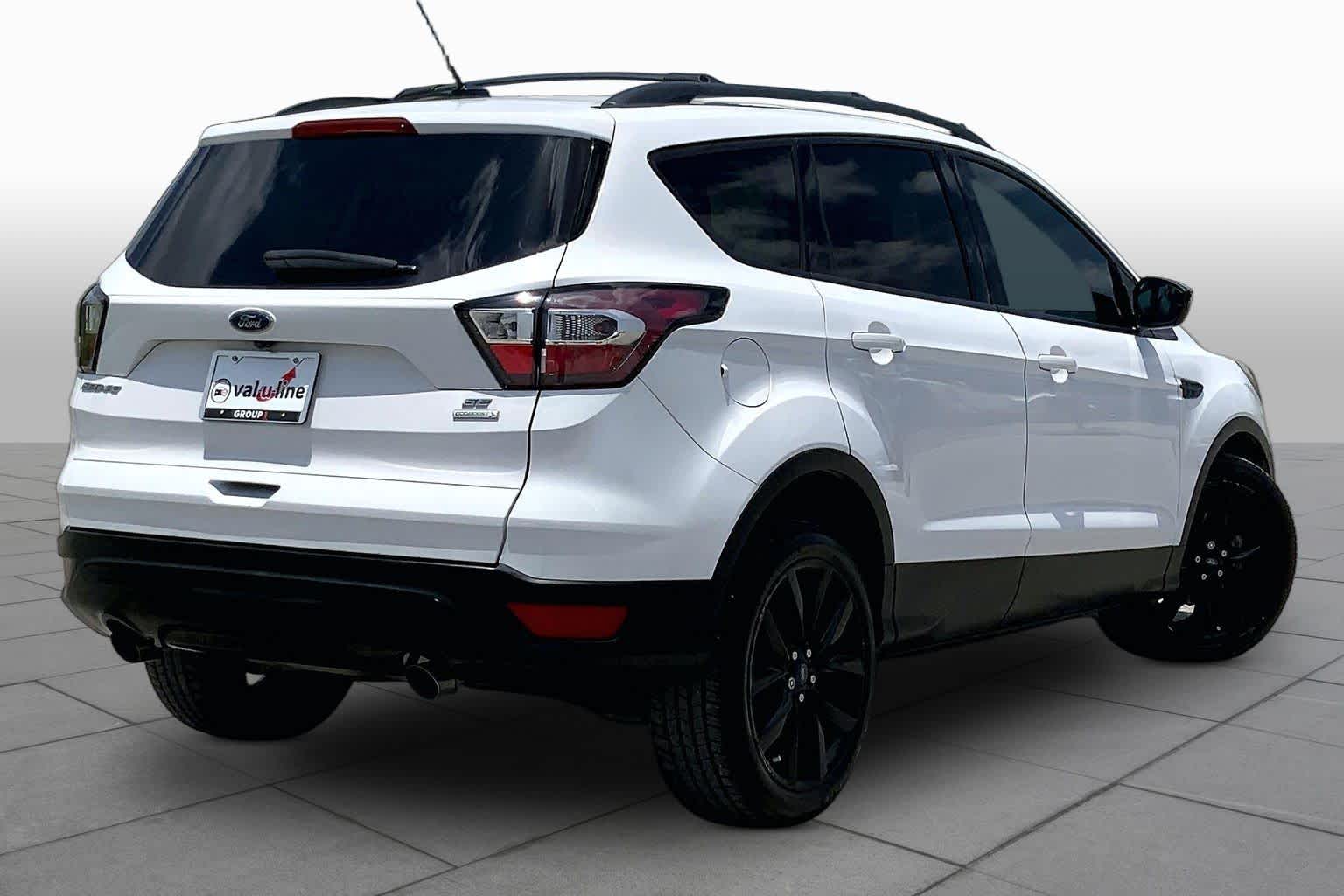 2017 Ford Escape SE Oxford White at Tomball Ford