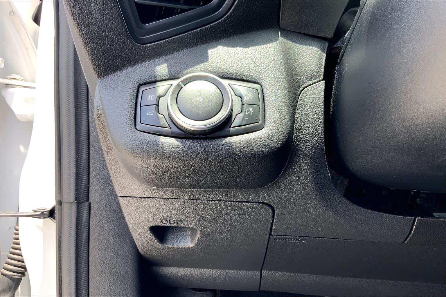 2017 Ford Escape SE Oxford White at Tomball Ford