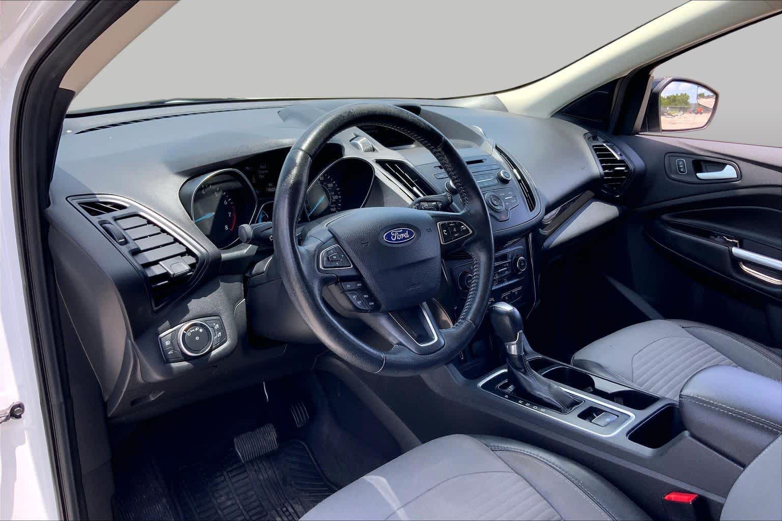 2017 Ford Escape SE Oxford White at Tomball Ford