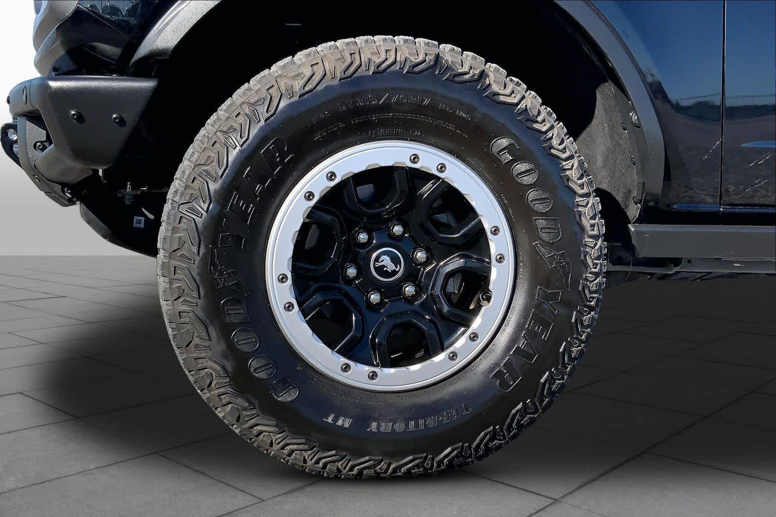 2022 Ford Bronco Badlands - 10