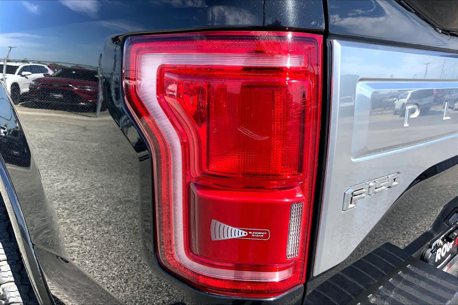 2015 Ford F-150 photo 28 of 36