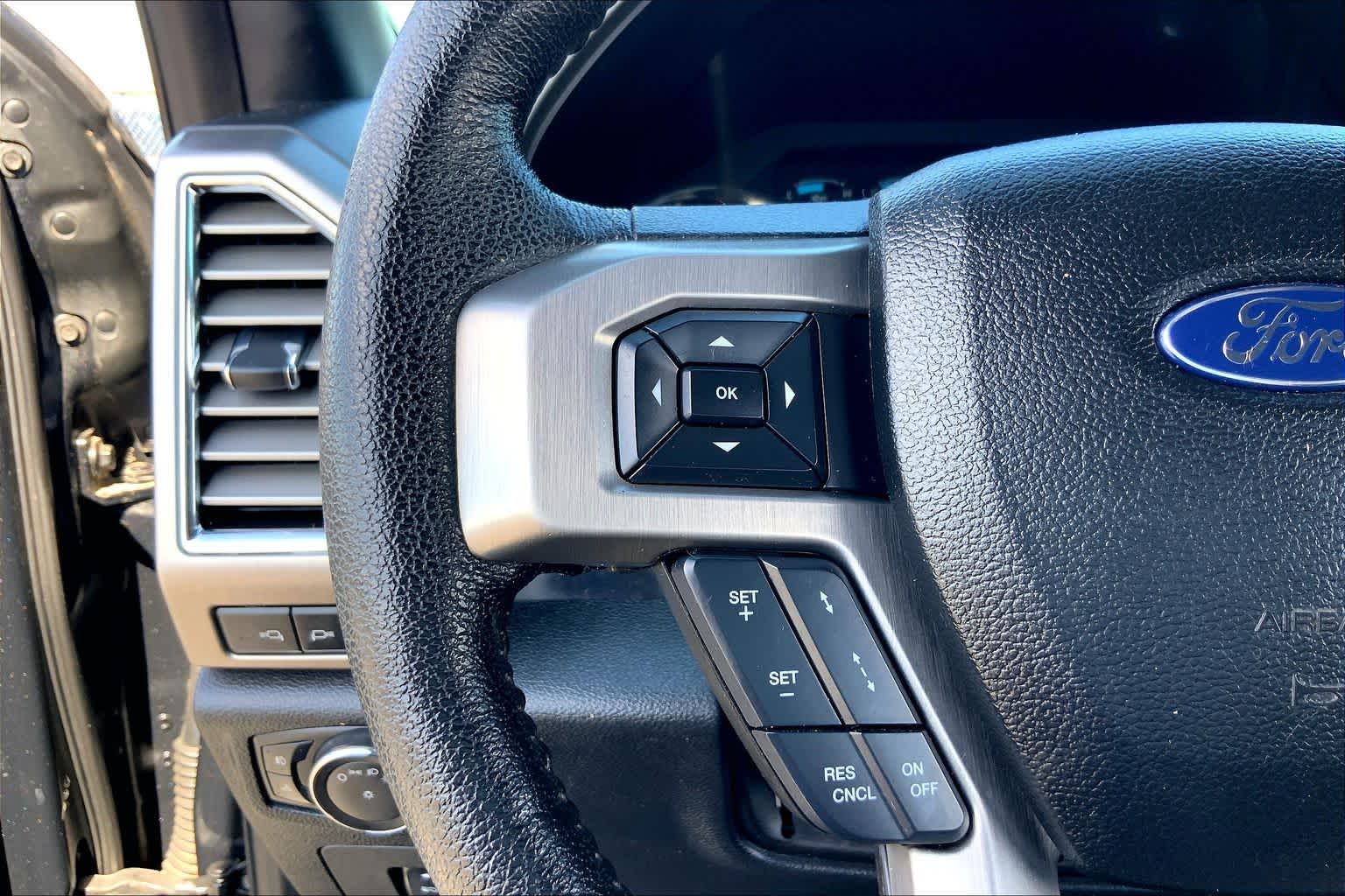 2015 Ford F-150 photo 23 of 36