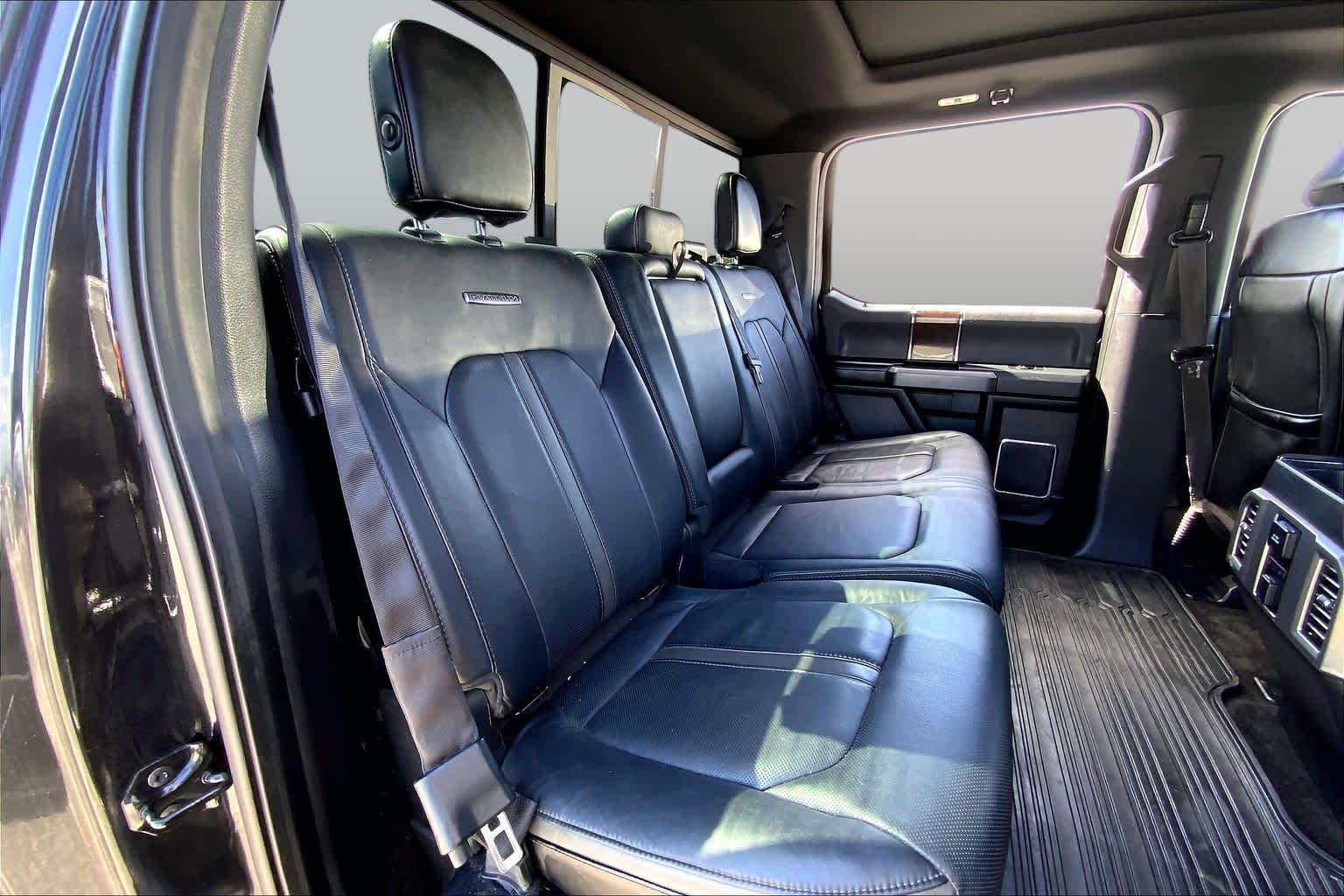2015 Ford F-150 photo 19 of 36