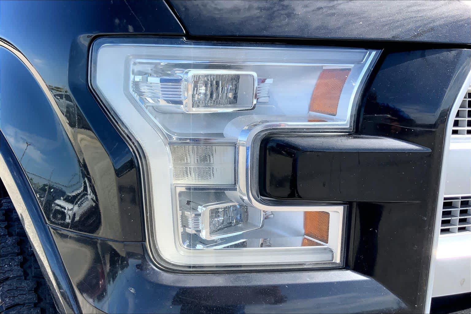 2015 Ford F-150 photo 27 of 36