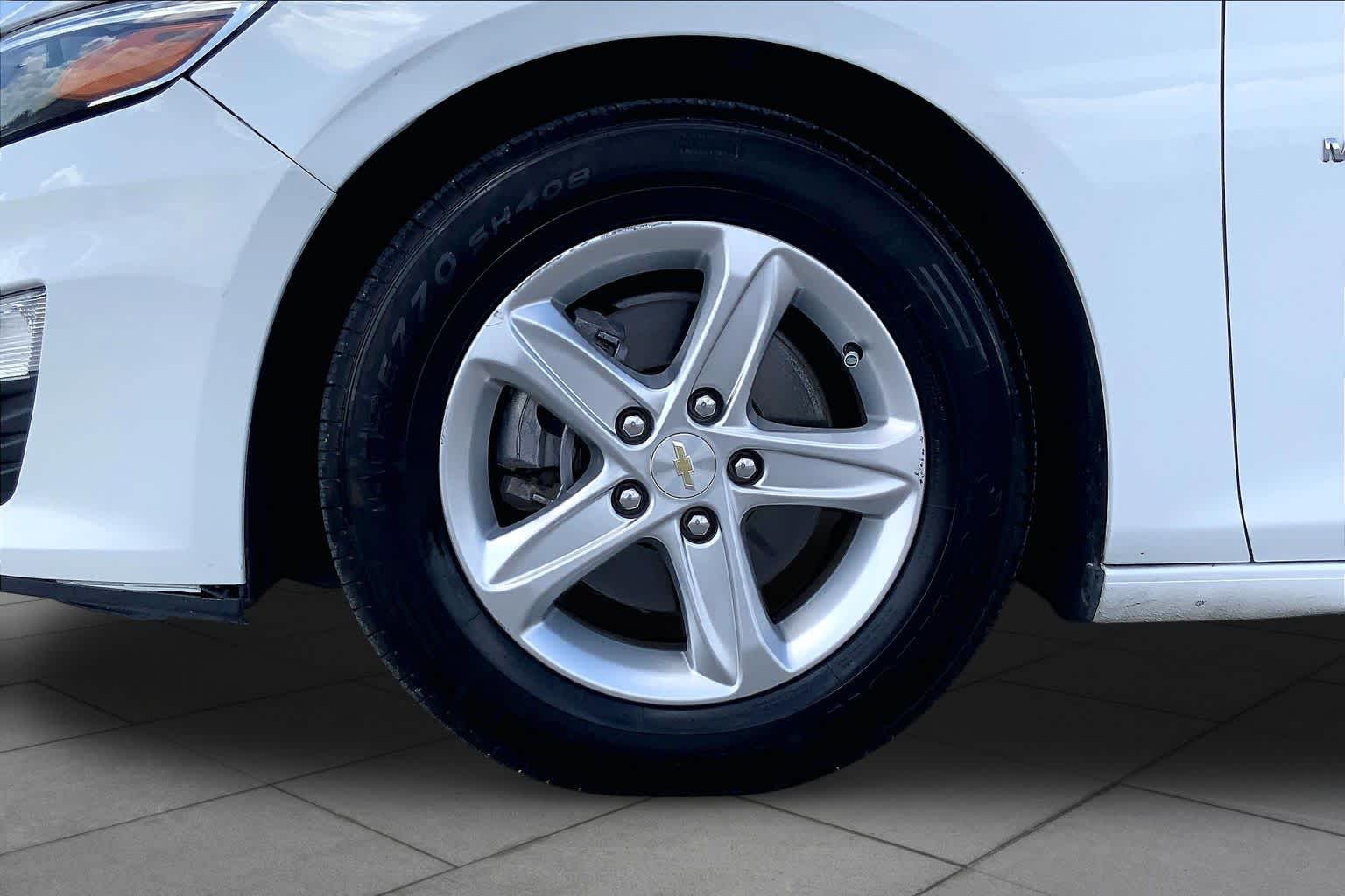2023 Chevrolet Malibu LT Summit White at AutoNation Chevrolet Gulf Fwy