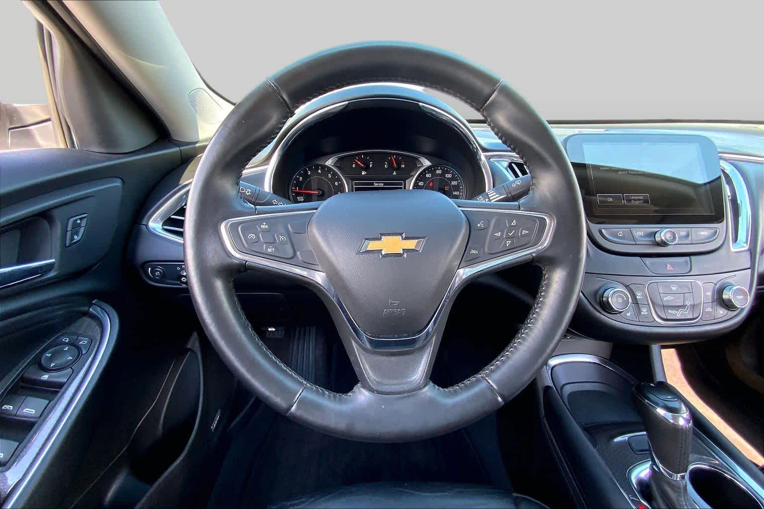 2017 Chevrolet Malibu LT - 5