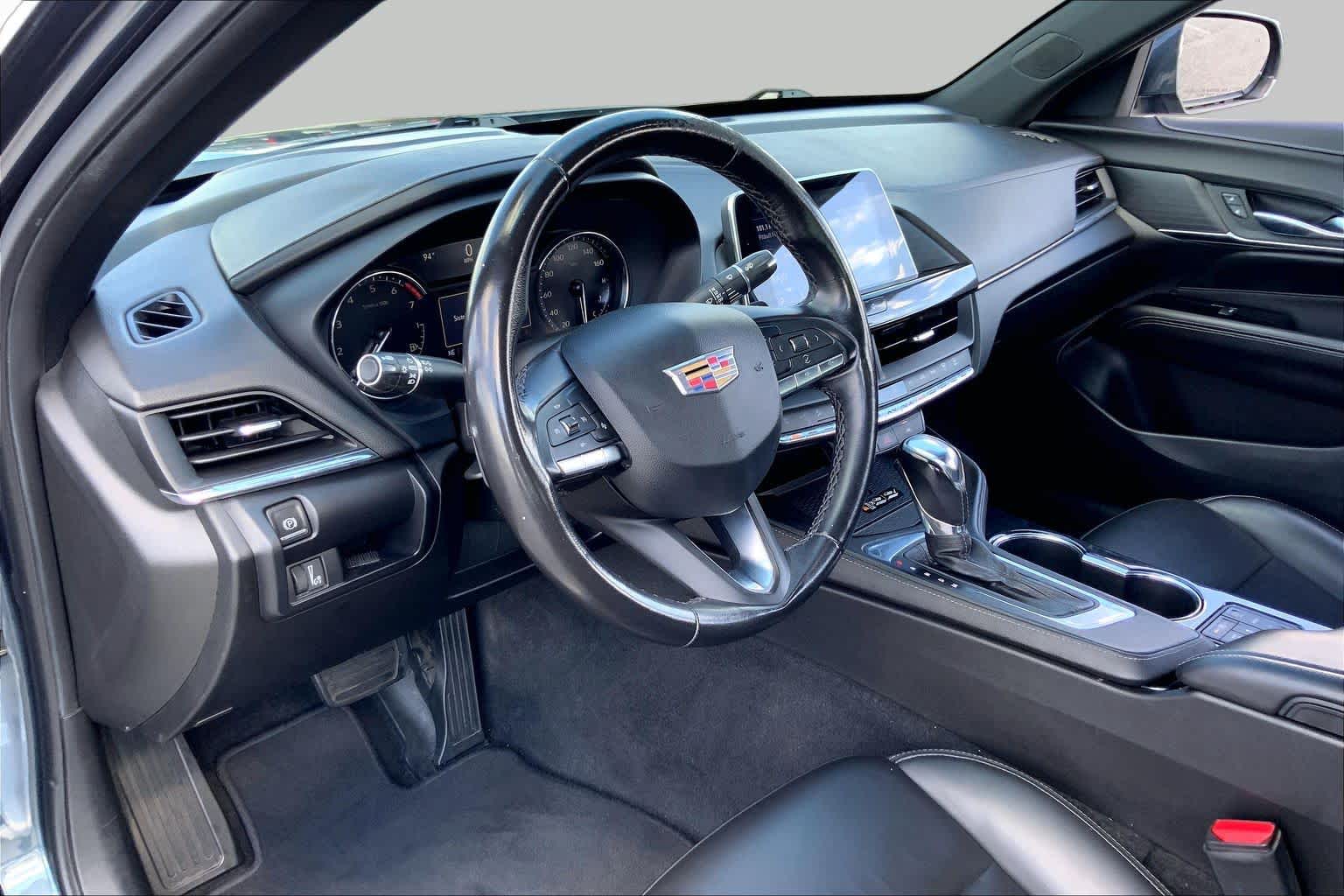 2022 Cadillac CT4 photo 17 of 36