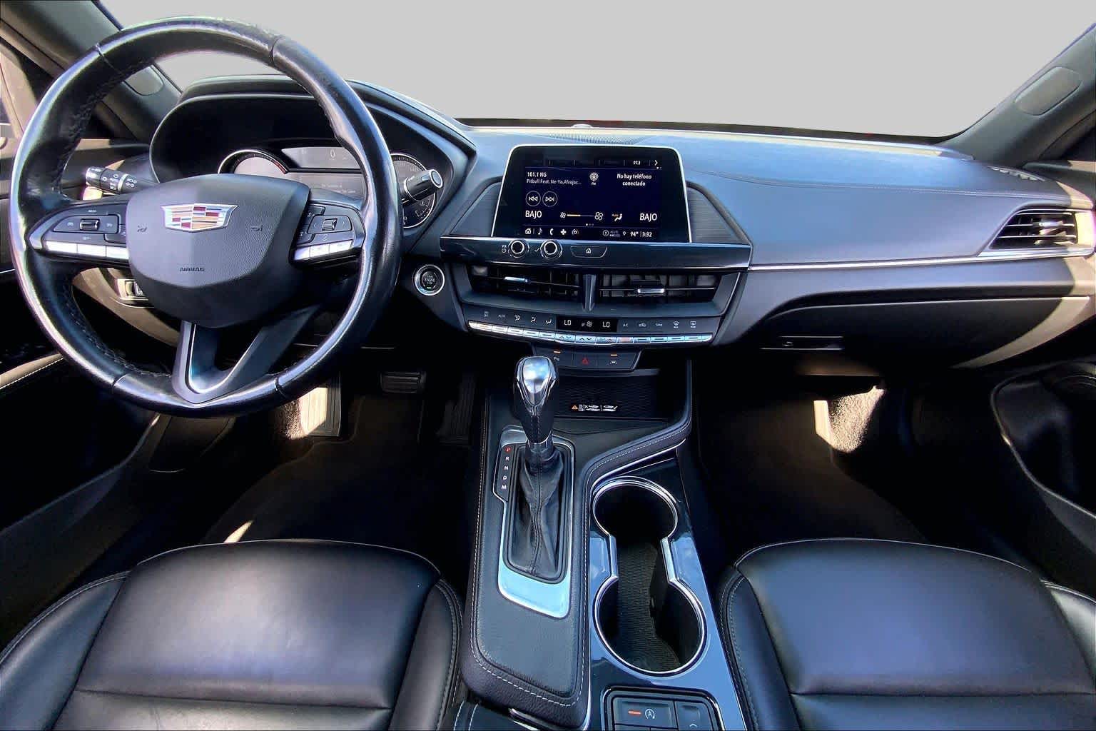 2022 Cadillac CT4 photo 15 of 36