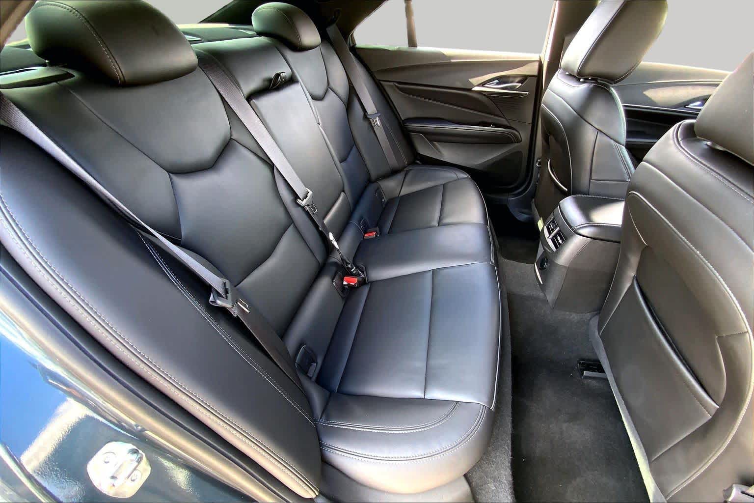 2022 Cadillac CT4 photo 19 of 36