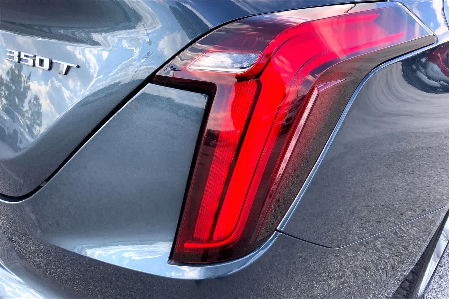 2022 Cadillac CT4 photo 30 of 36