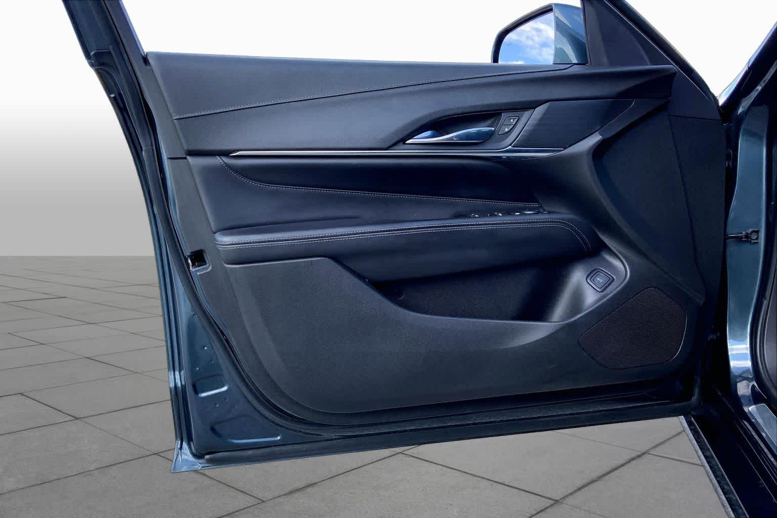 2022 Cadillac CT4 photo 21 of 36