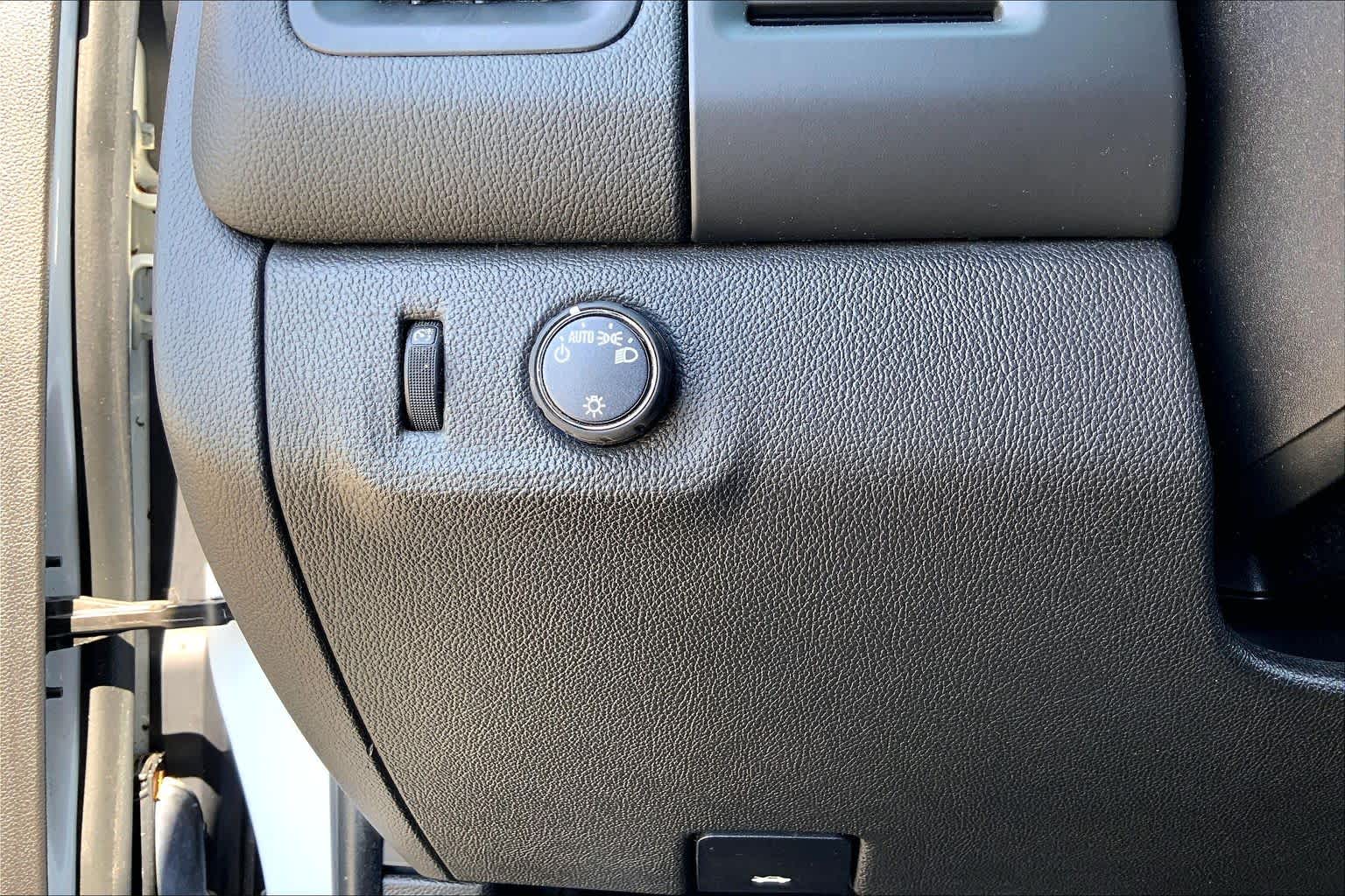 2019 Chevrolet Colorado 2WD LT Summit White at Auto Boutique Texas