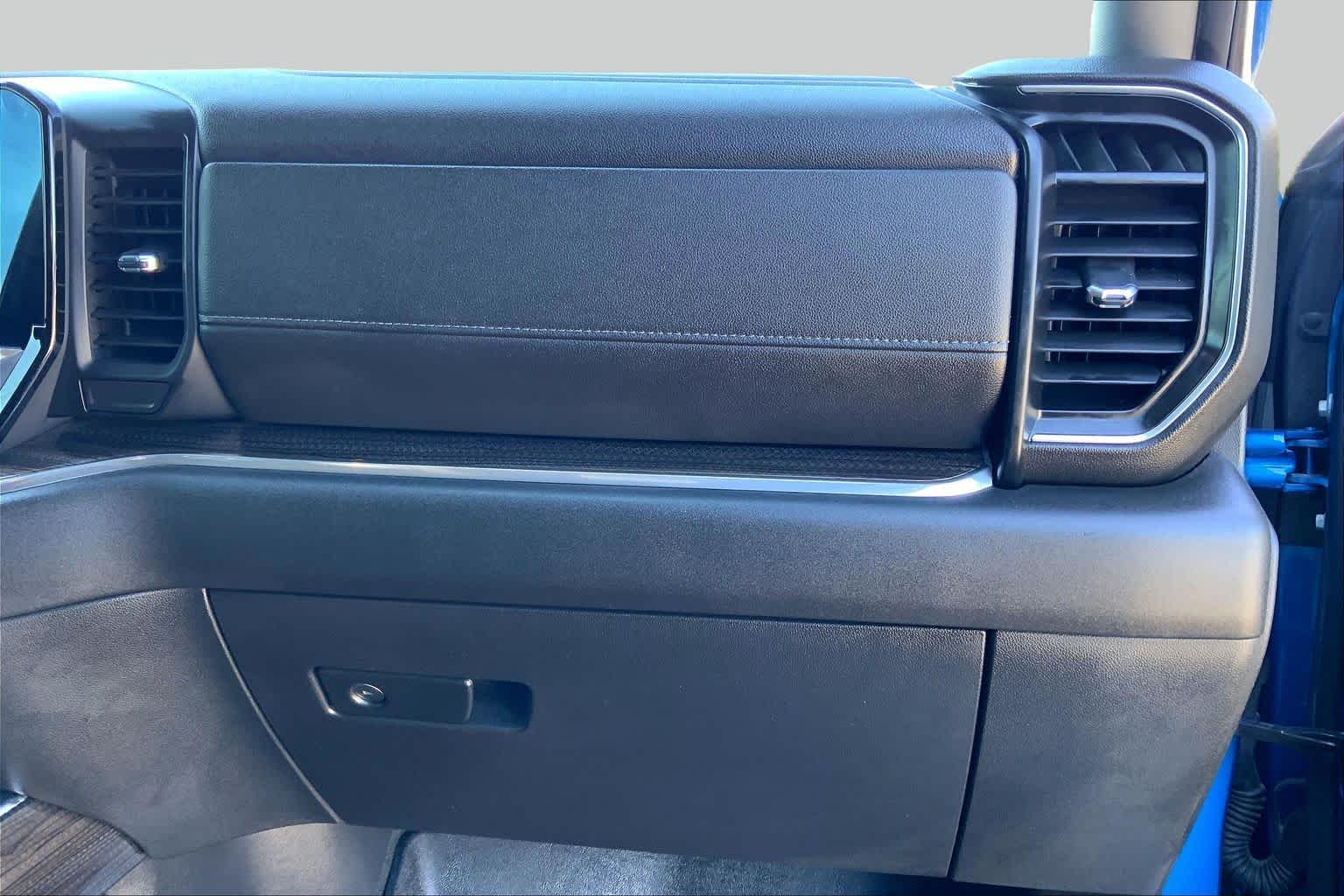 2022 Chevrolet Silverado 1500 photo 18 of 36