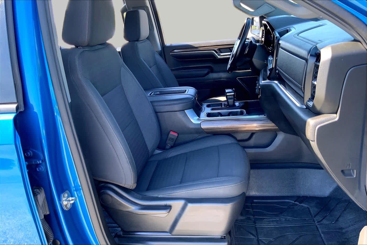 2022 Chevrolet Silverado 1500 photo 9 of 36