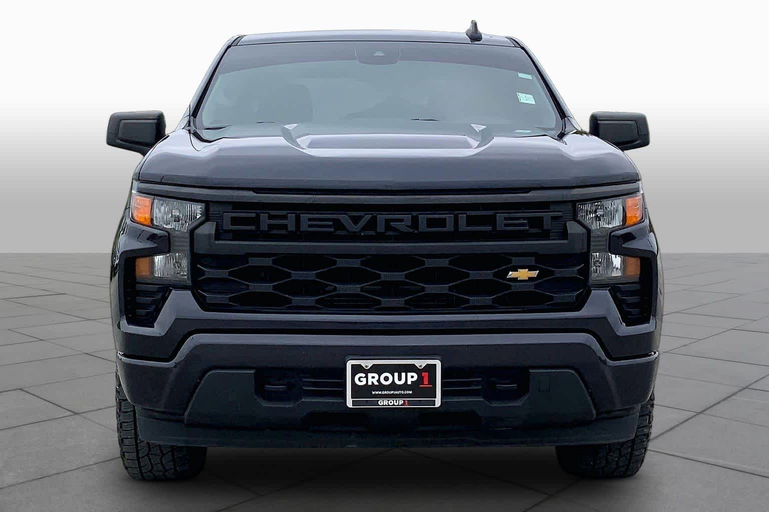 2022 Chevrolet Silverado 1500 photo 4 of 36
