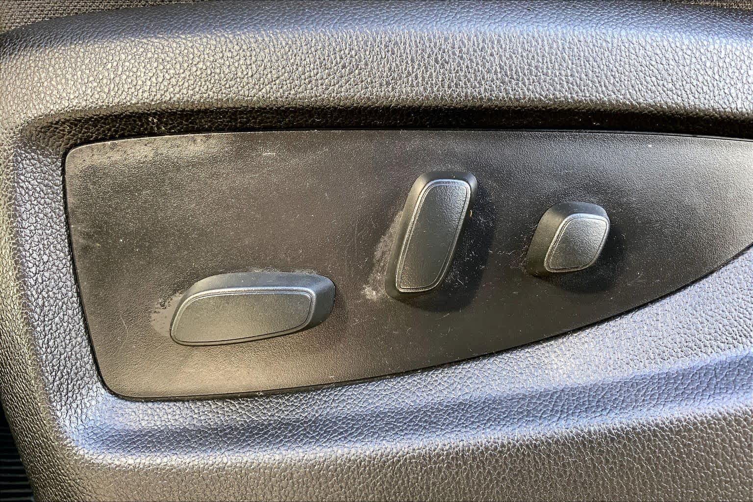2017 Chevrolet Silverado 1500 photo 34 of 36