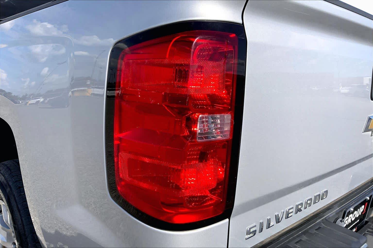 2017 Chevrolet Silverado 1500 photo 28 of 36