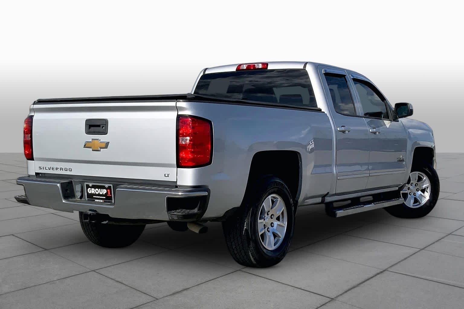 2017 Chevrolet Silverado 1500 photo 13 of 36