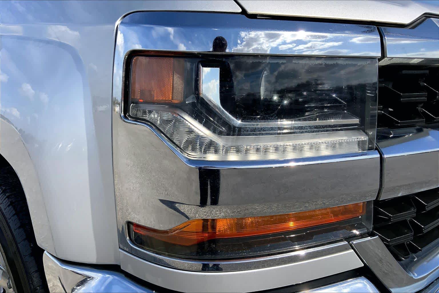 2017 Chevrolet Silverado 1500 photo 27 of 36