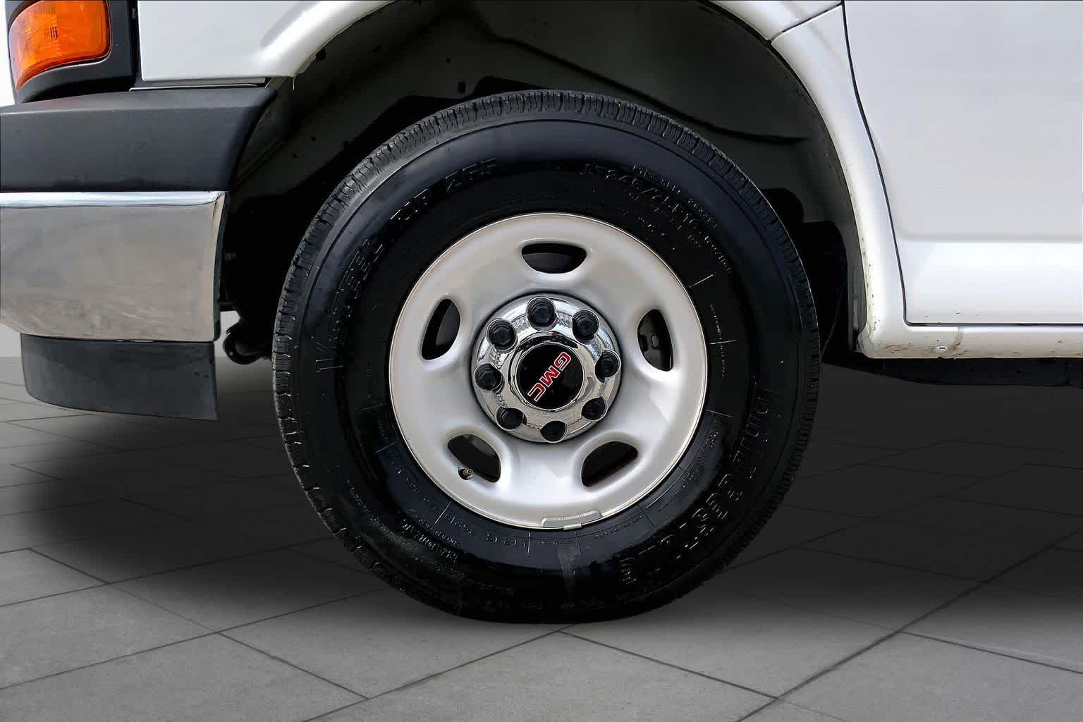 2025 GMC Savana Passenger LT Summit White at Group 1 Toyota Southwest