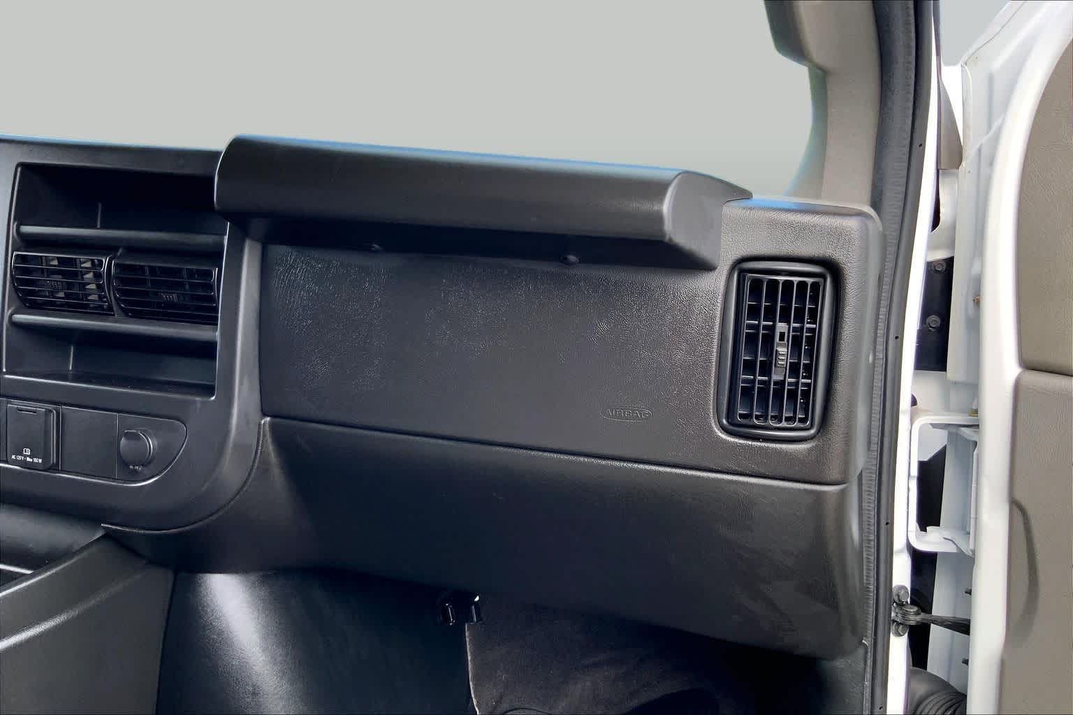 2025 GMC Savana Passenger LT Summit White at Group 1 Toyota Southwest