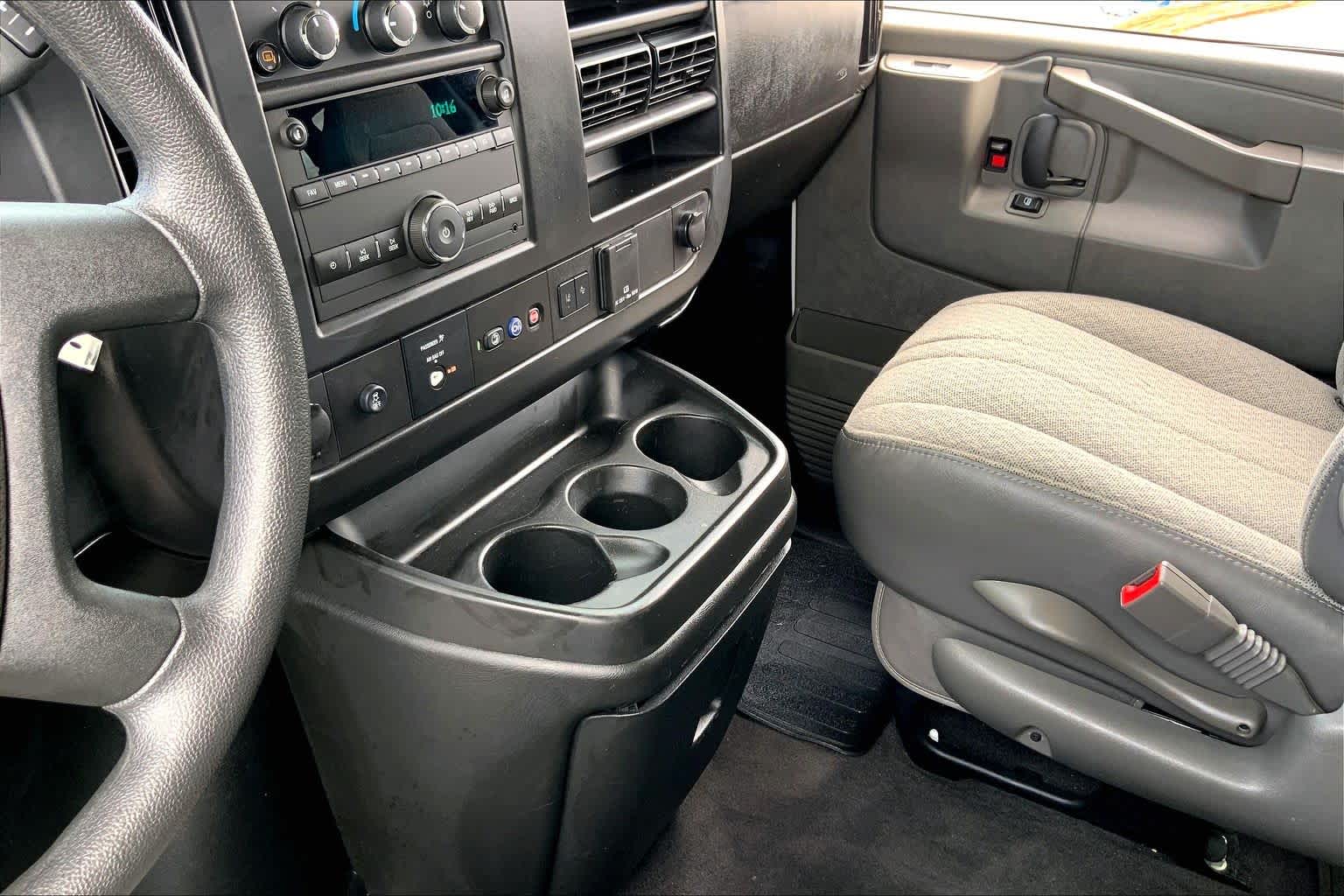 2025 GMC Savana Passenger LT Summit White at Group 1 Toyota Southwest