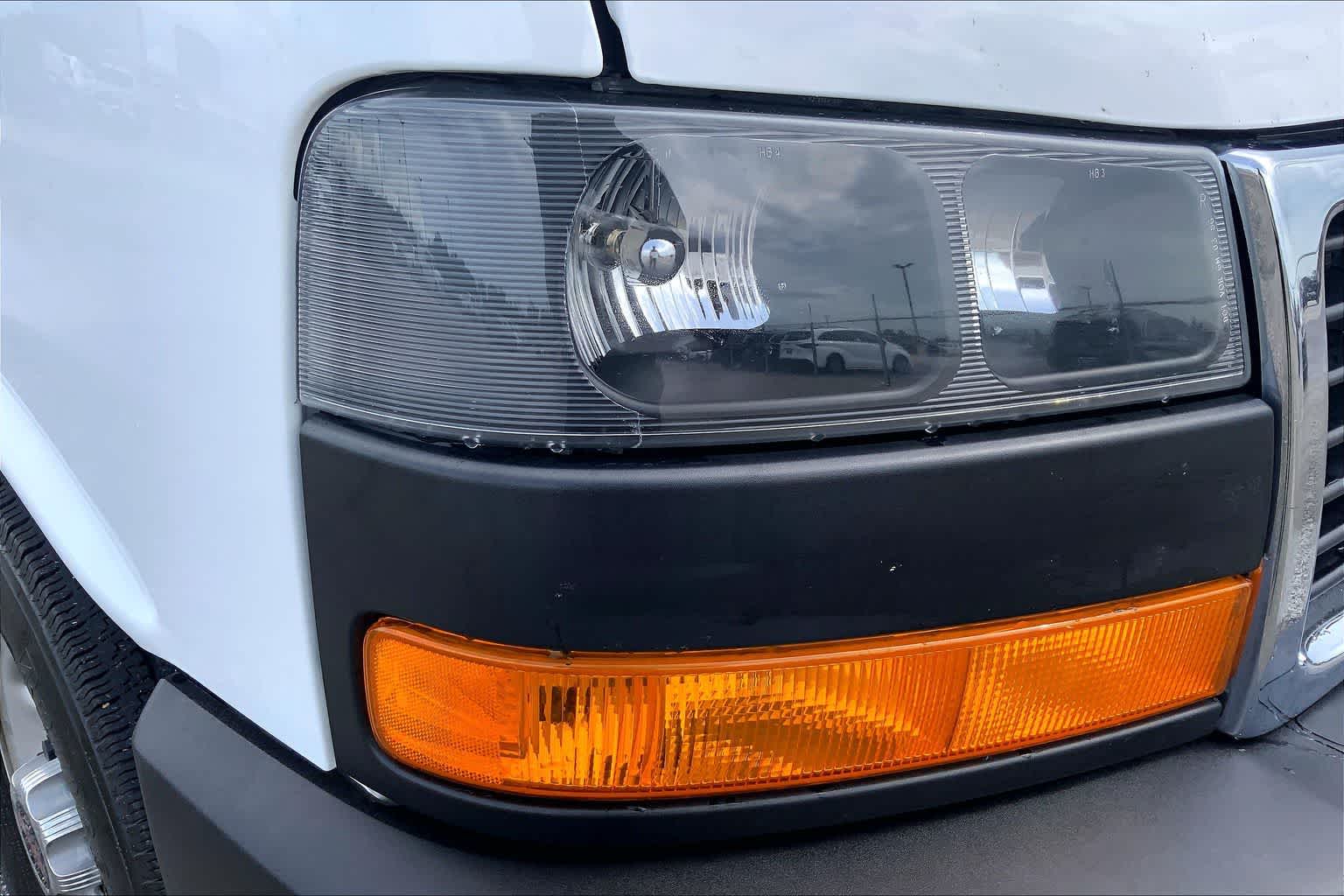 2025 GMC Savana Passenger LT Summit White at Texan GMC Buick