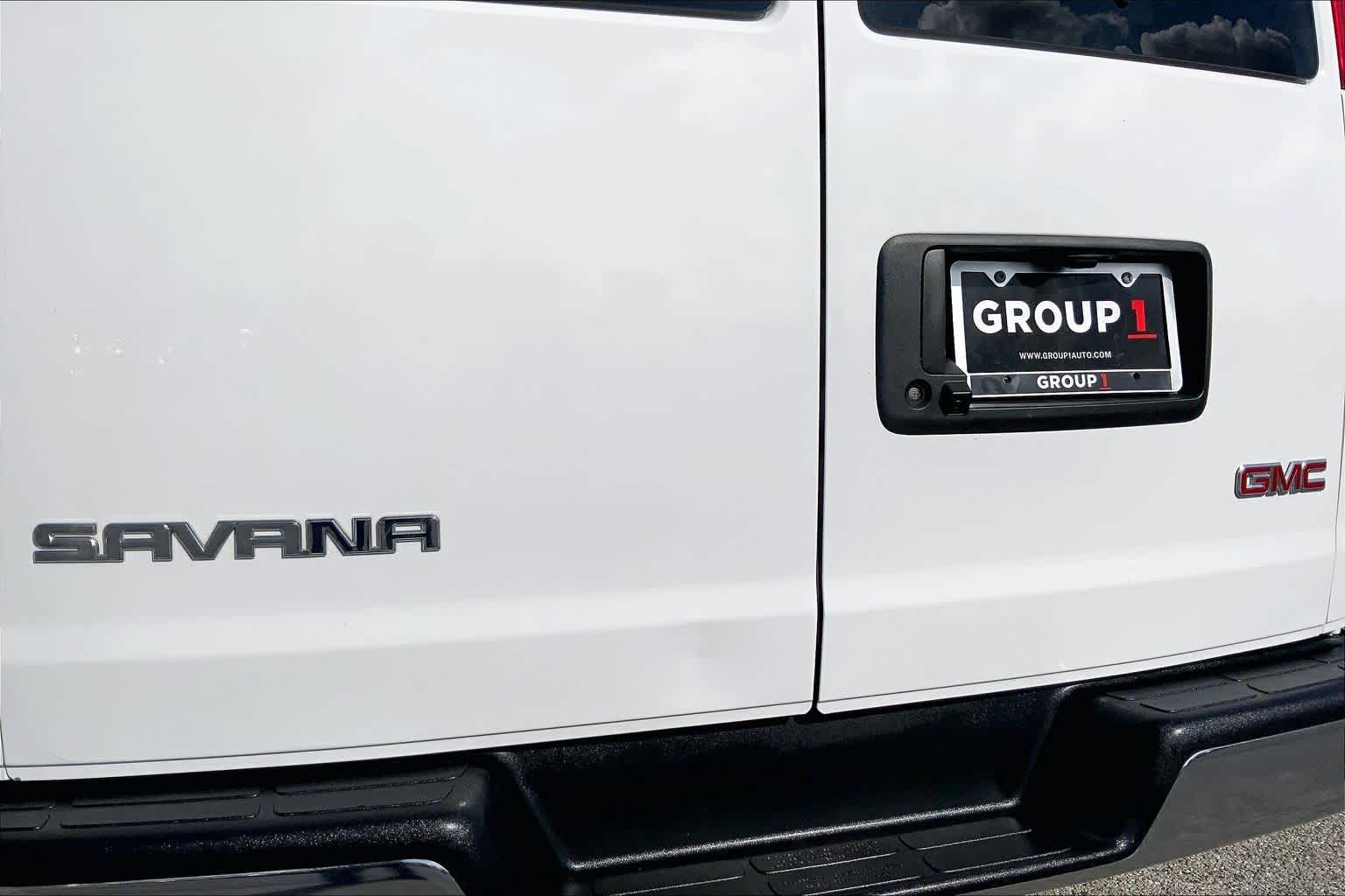 2025 GMC Savana Passenger LT Summit White at Group 1 Toyota Southwest