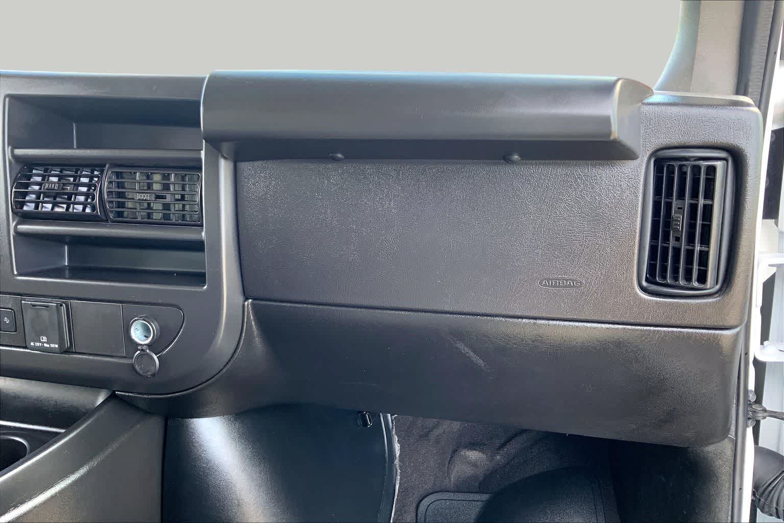 2025 GMC Savana Passenger LT Summit White at Texan GMC Buick