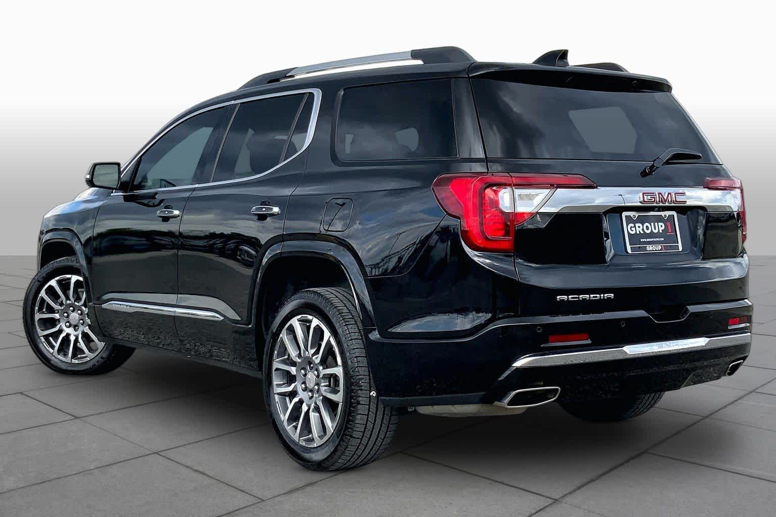 2021 GMC Acadia photo 12 of 36