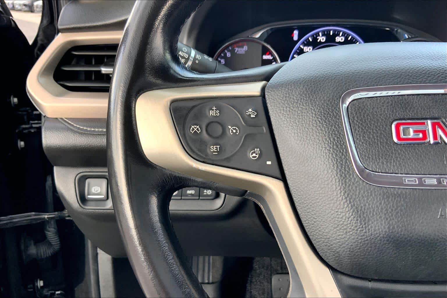 2021 GMC Acadia photo 23 of 36