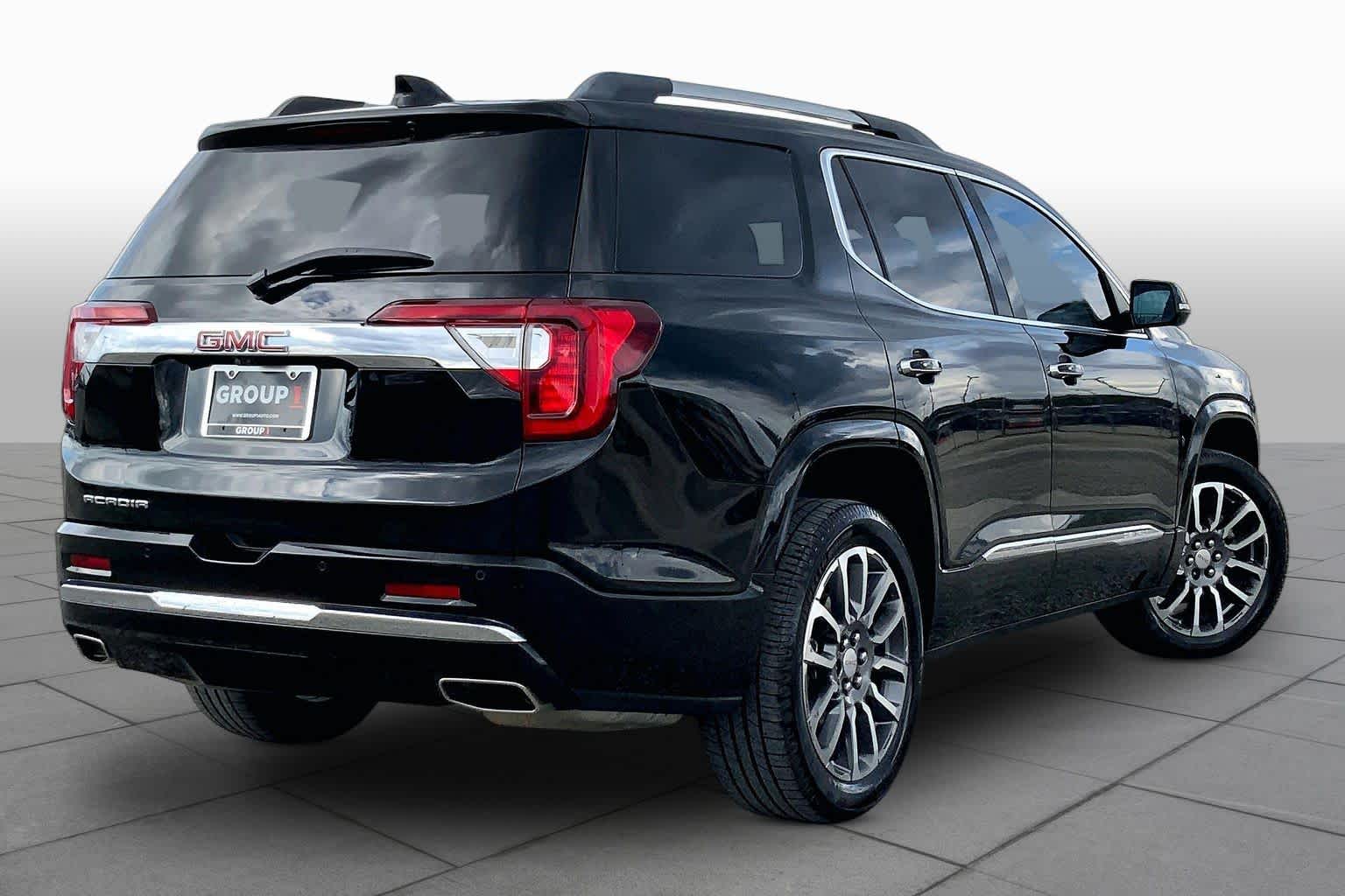 2021 GMC Acadia photo 13 of 36