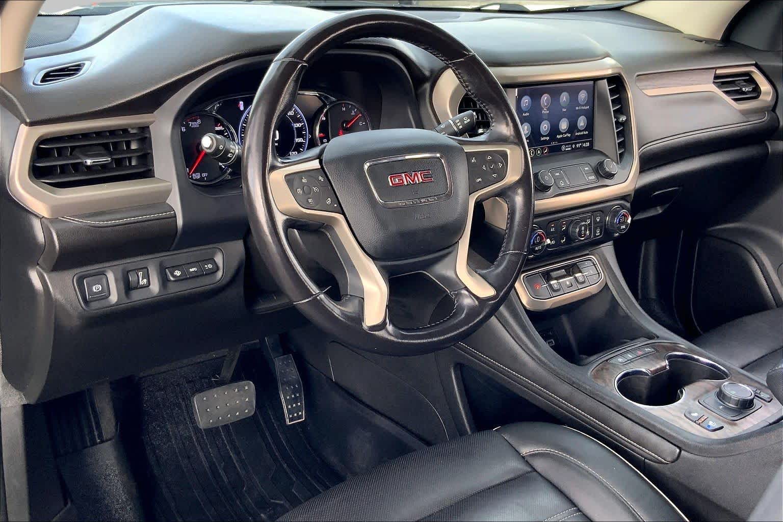 2021 GMC Acadia photo 17 of 36